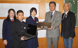 みやぎびっきの会と共同で、宮城県蔵王町教育委員会を通じて、町立中学校2校・小学校1校にパソコン・プリンターを支援