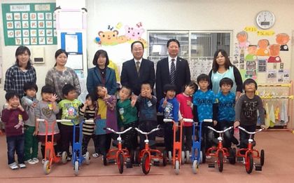 富岡幼稚園三輪車